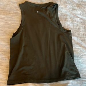 Lululemon army green tank size 6. Worn a few times, looks brand new